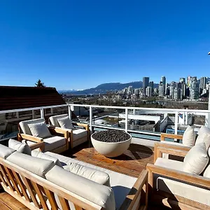 Stunning Views Penthouse Apartment